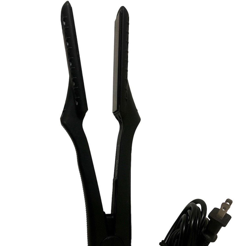 Croc Pro LED 1” Flat Iron